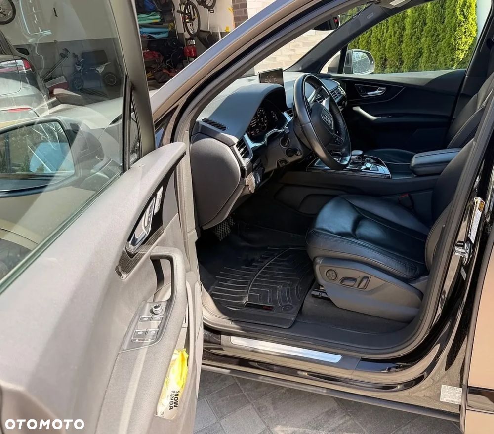 Audi Q7 - 13