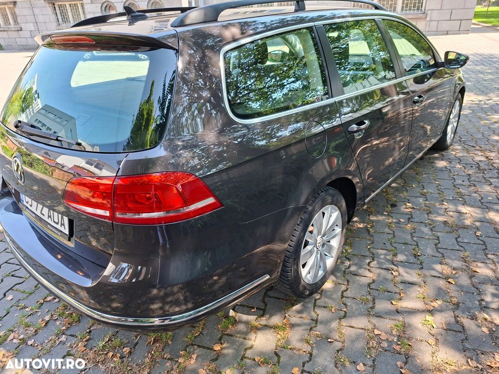 Volkswagen Passat 2.0 TDI Blue TDI Comfortline - 9