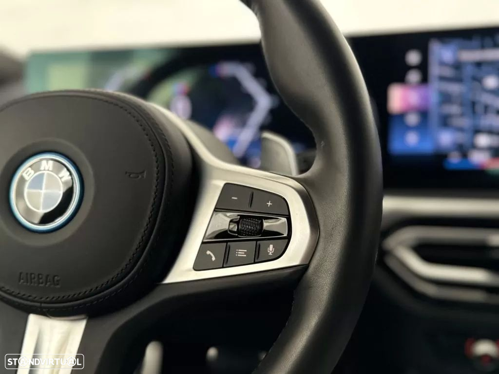 BMW 330 e Pack M Auto - 36