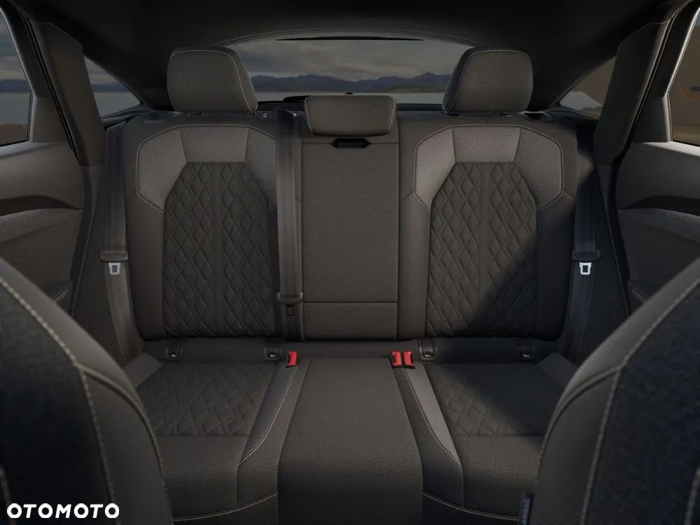 Audi Q5 Sportback - 9