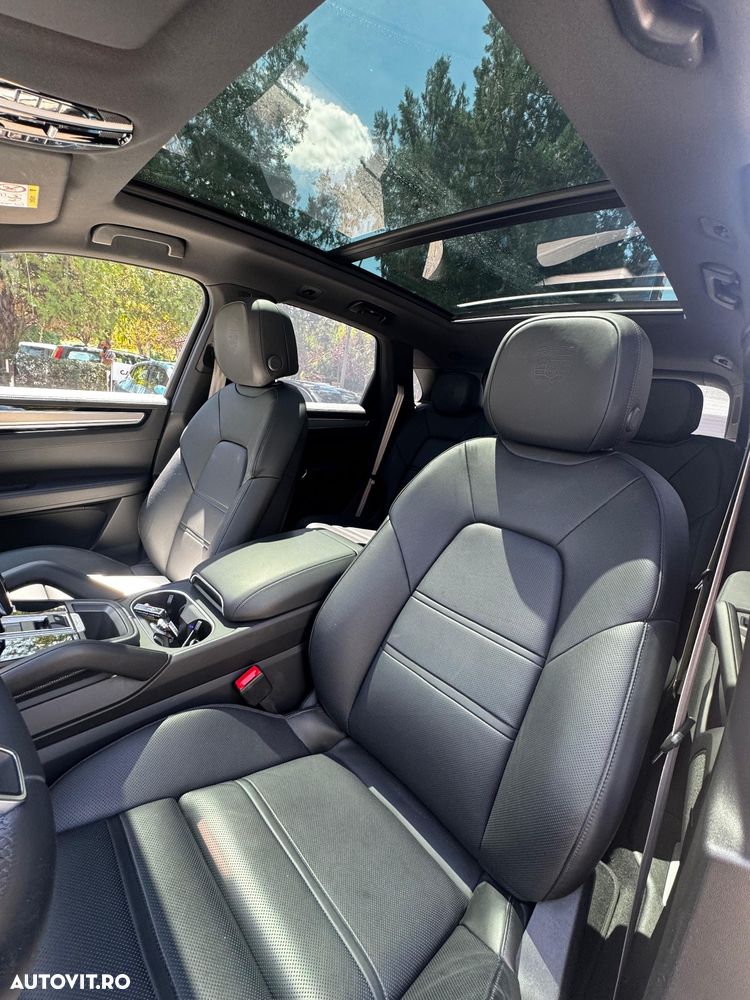 Porsche Cayenne Tiptronic S Platinum Edition - 8