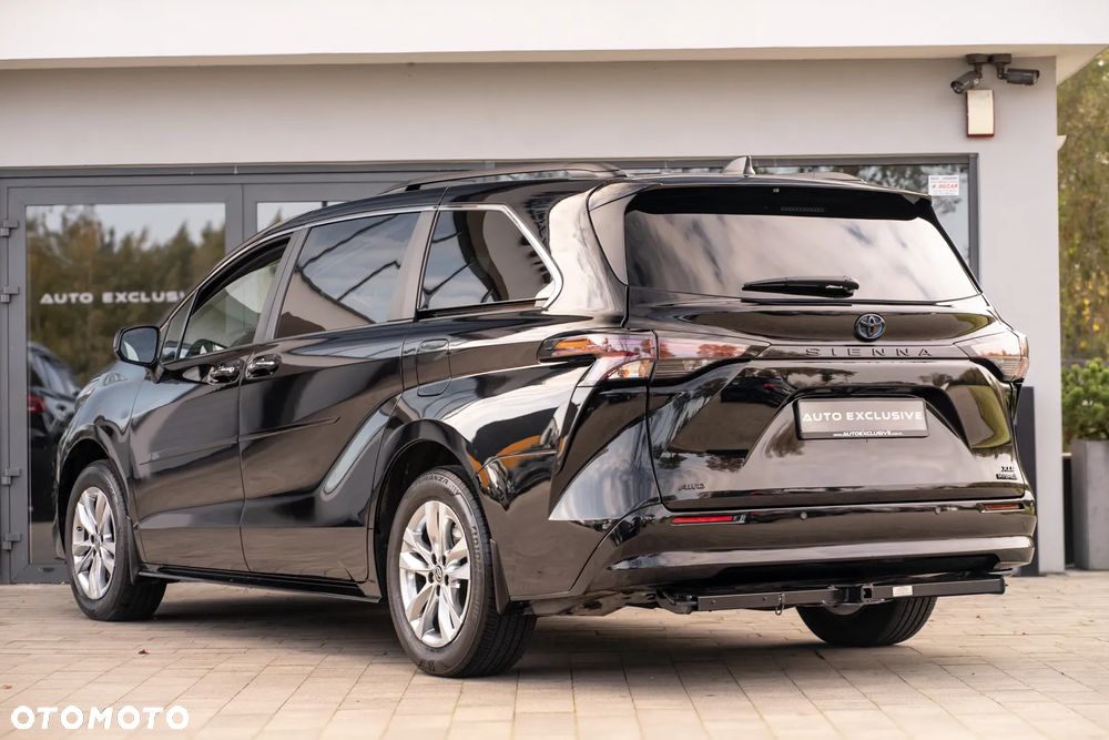 Toyota Sienna - 24