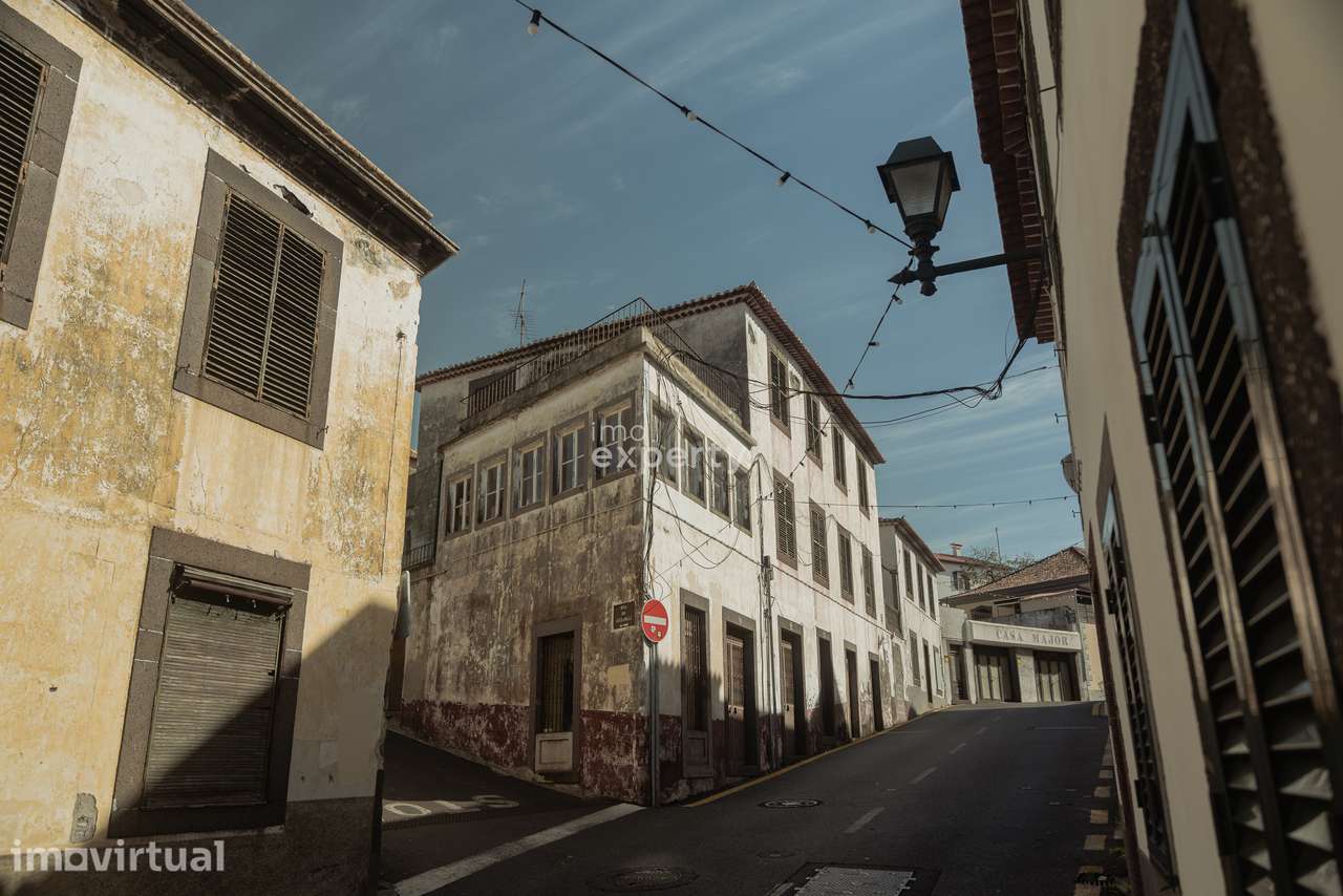 Edifício histórico com projeto aprovado no coração do Funchal - Grande imagem: 2/24