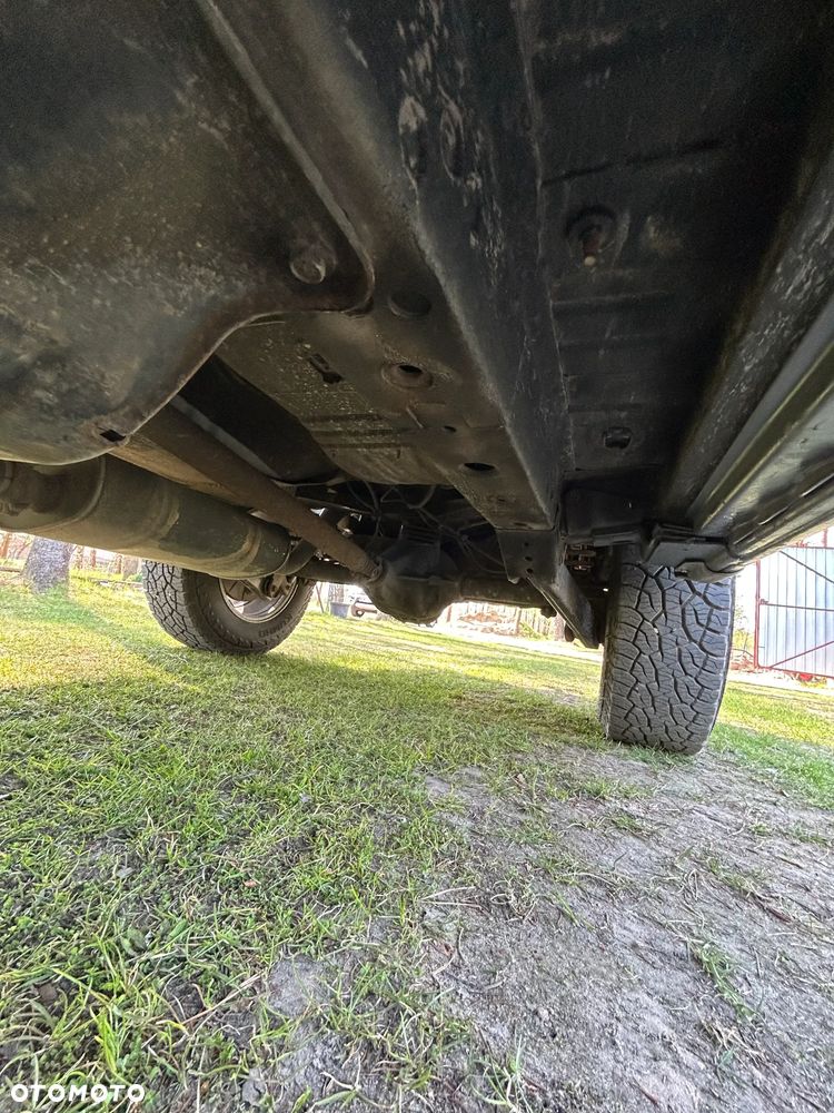 Jeep Grand Cherokee - 35