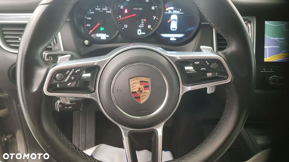 Porsche Macan - 20