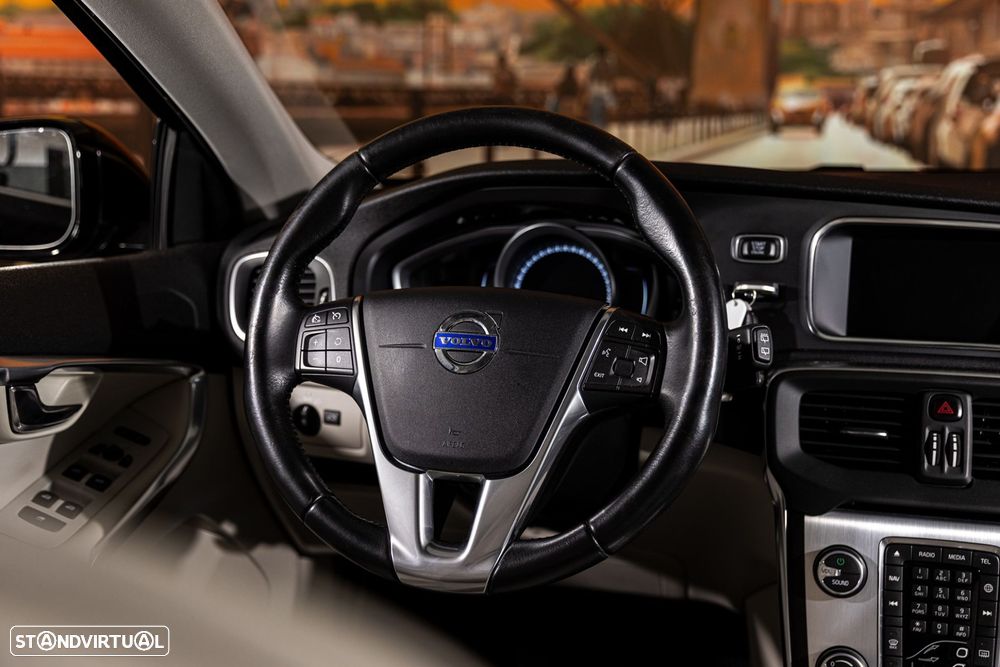 Volvo V40 Cross Country 2.0 D2 - 14