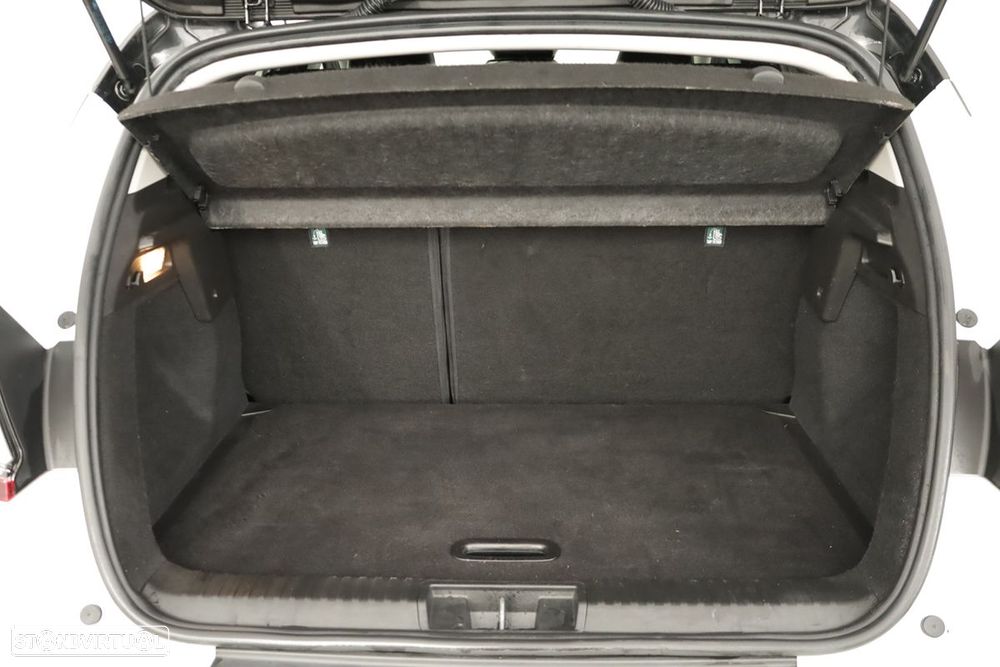 Renault Captur 1.0 TCe Techno Bi-Fuel - 25