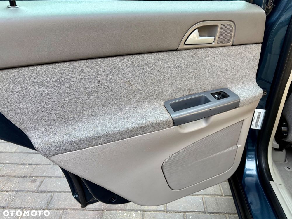 Volvo V50 - 22