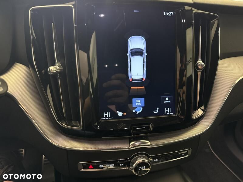 Volvo XC 60 T4 R-Design - 15
