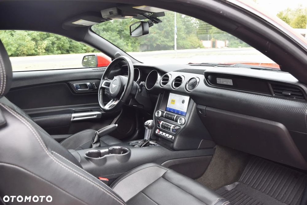 Ford Mustang - 22