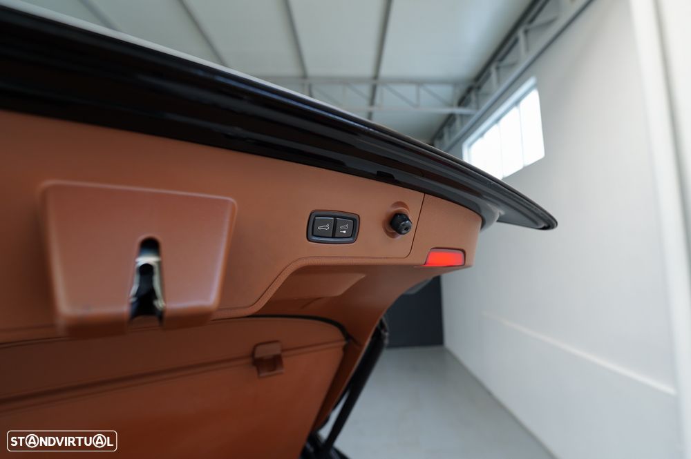 Porsche Panamera Sport Turismo 4 E-Hybrid - 42