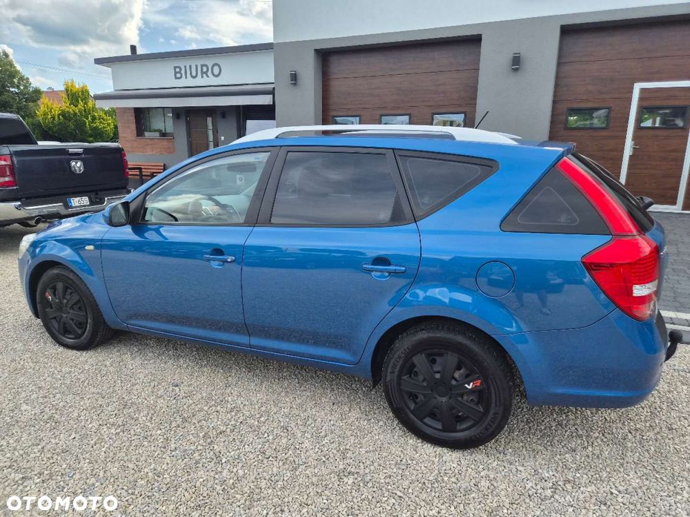 Kia Ceed - 5