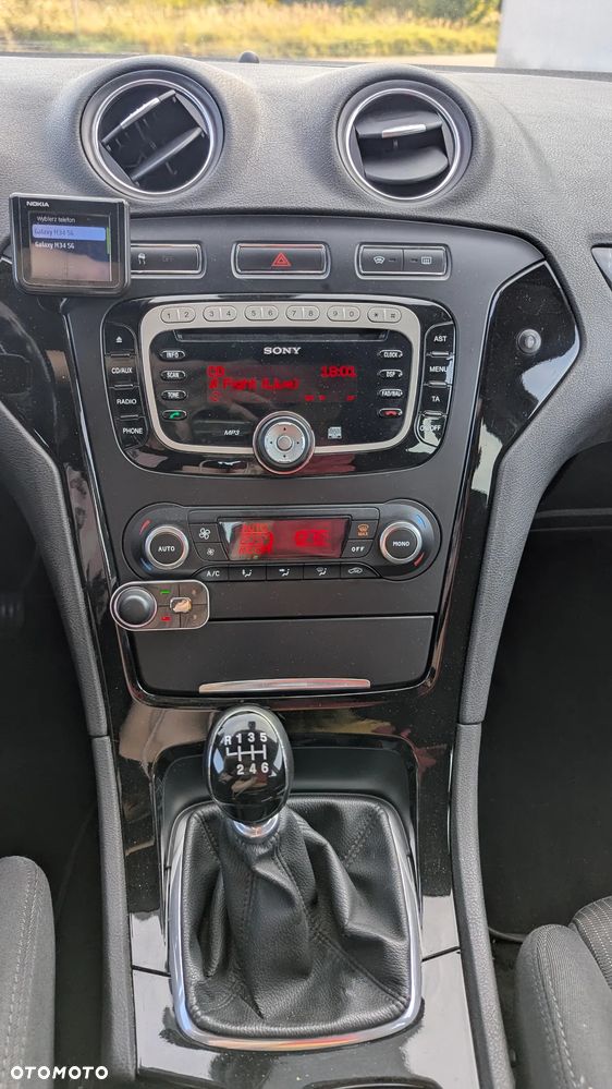 Ford Mondeo 2.0 TDCi Ghia - 8