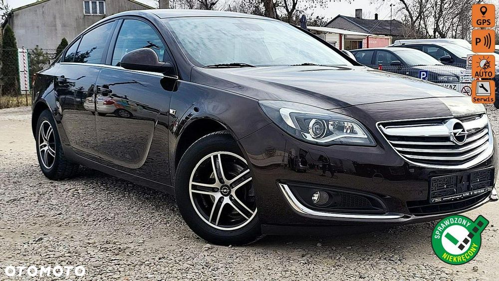 Opel Insignia - 1