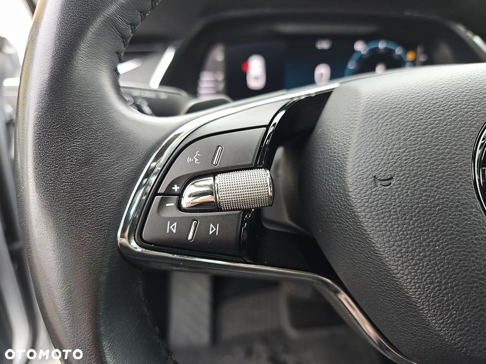 Skoda Octavia 2.0 TSI 4x4 Style DSG - 25