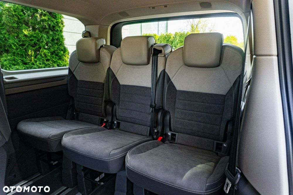 Volkswagen Multivan - 15