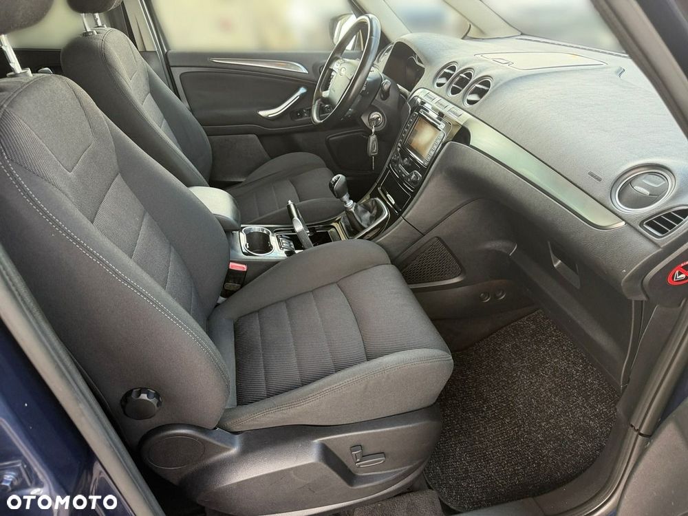Ford Galaxy - 23