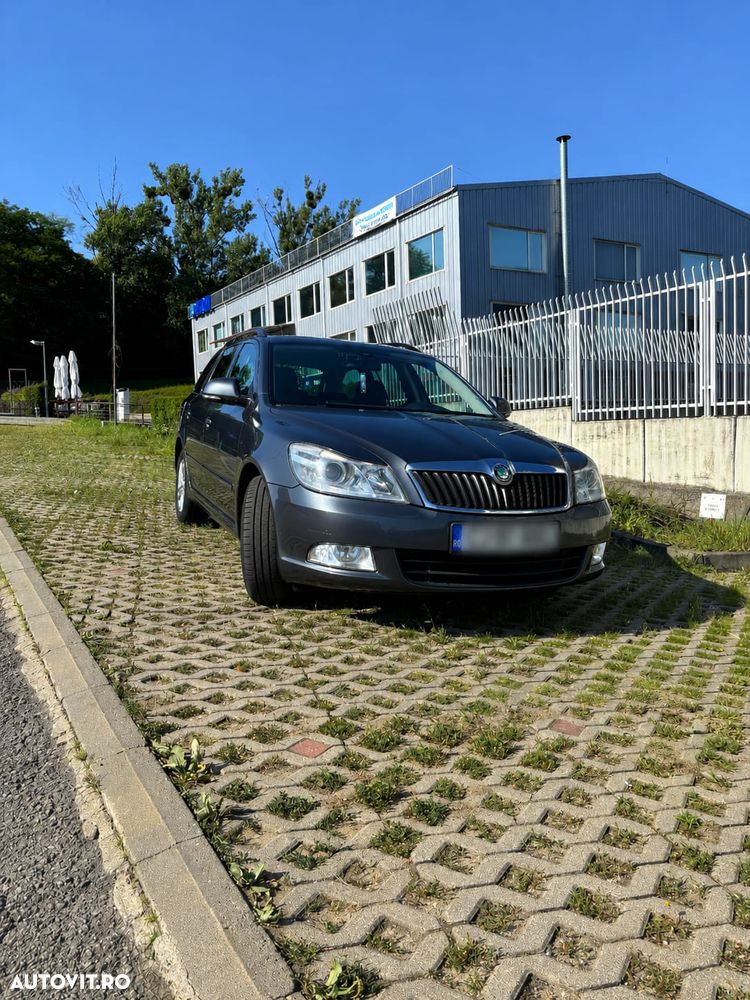 SKODA Octavia 2011 — imagine 2
