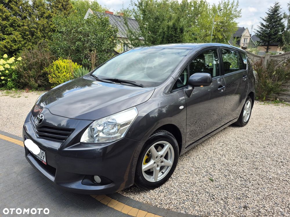 Toyota Verso 1.8 Life - 12