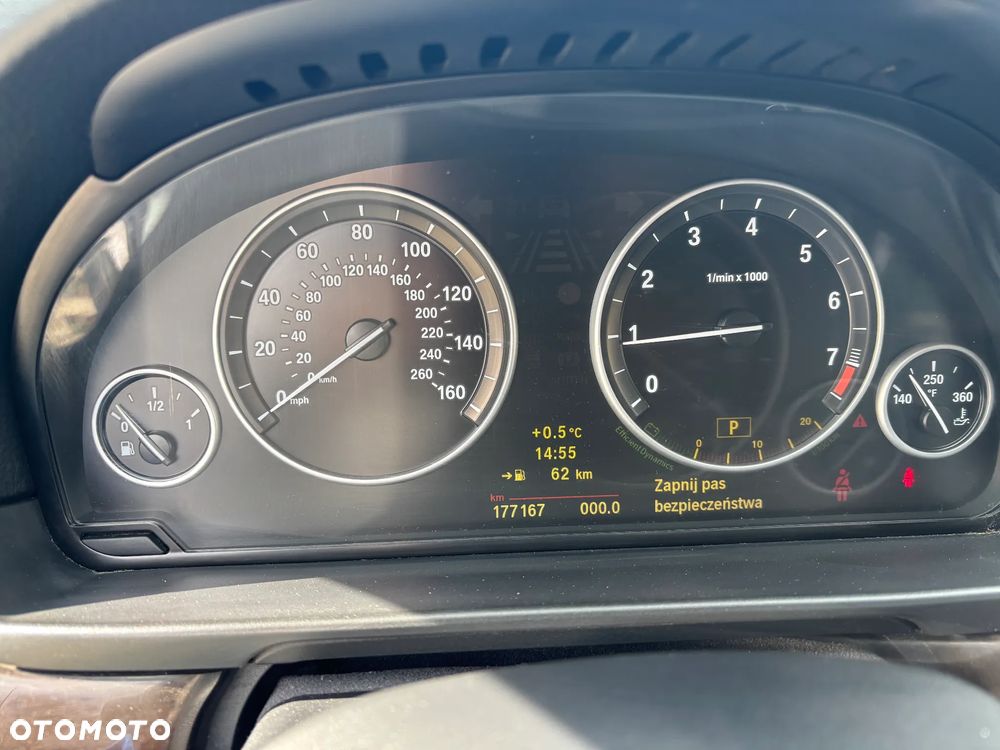 BMW Seria 5 528i - 14