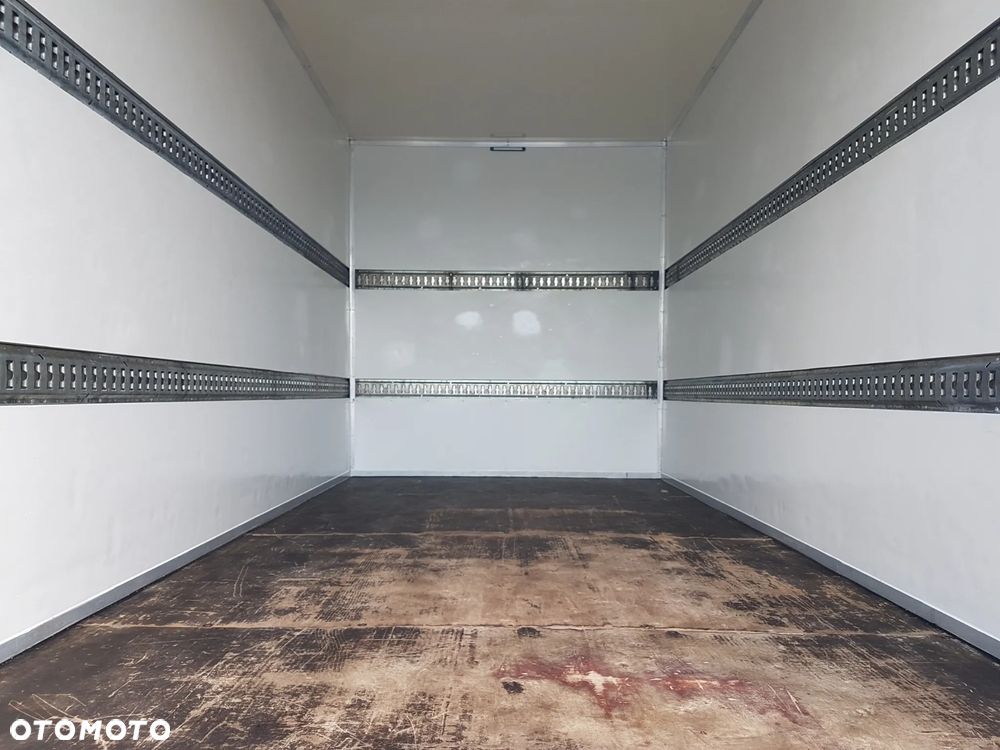 Mercedes-Benz Sprinter 8EP KONTENER 4,22x2,16x2,31 KLIMA 314CDI MANUAL 6-BIEGÓW KRAJOWY - 18