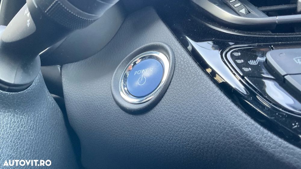 Toyota C-HR 2.0 HSD 184 CP 4x2 CVT C-ult - 29