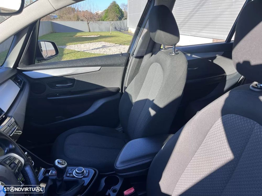 BMW 216 Gran Tourer d Line Sport - 33
