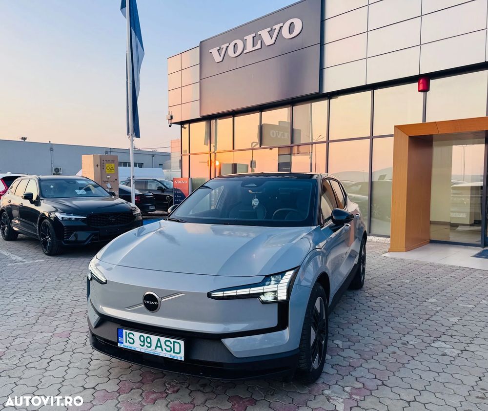 Volvo EX30 Single Motor Plus - 1