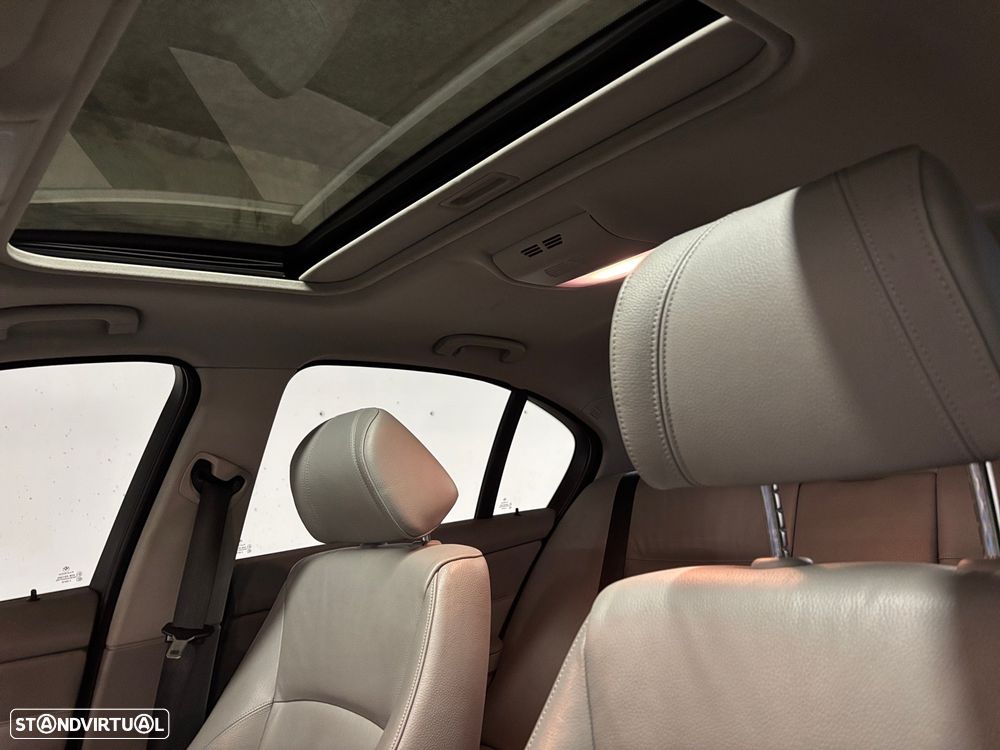 BMW 320 d DPF Edition Fleet Sport - 11