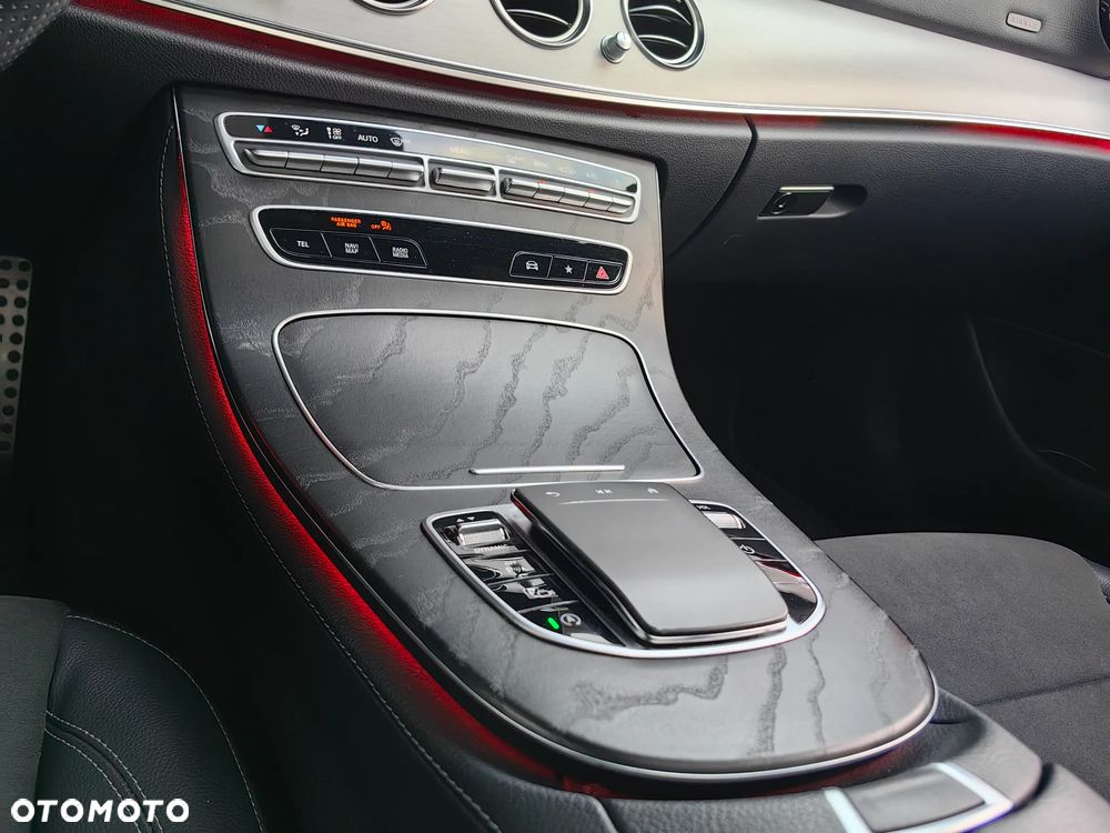 Mercedes-Benz Klasa E 450 4-Matic AMG - 15