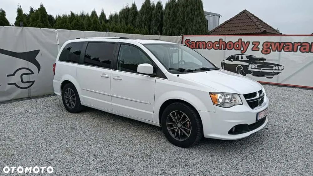 Dodge Caravan - 16