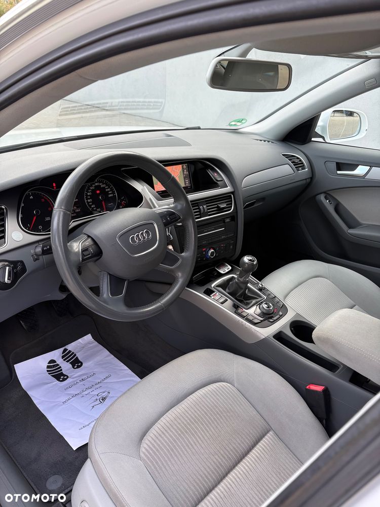 Audi A4 Avant 2.0 TDI DPF Attraction - 10
