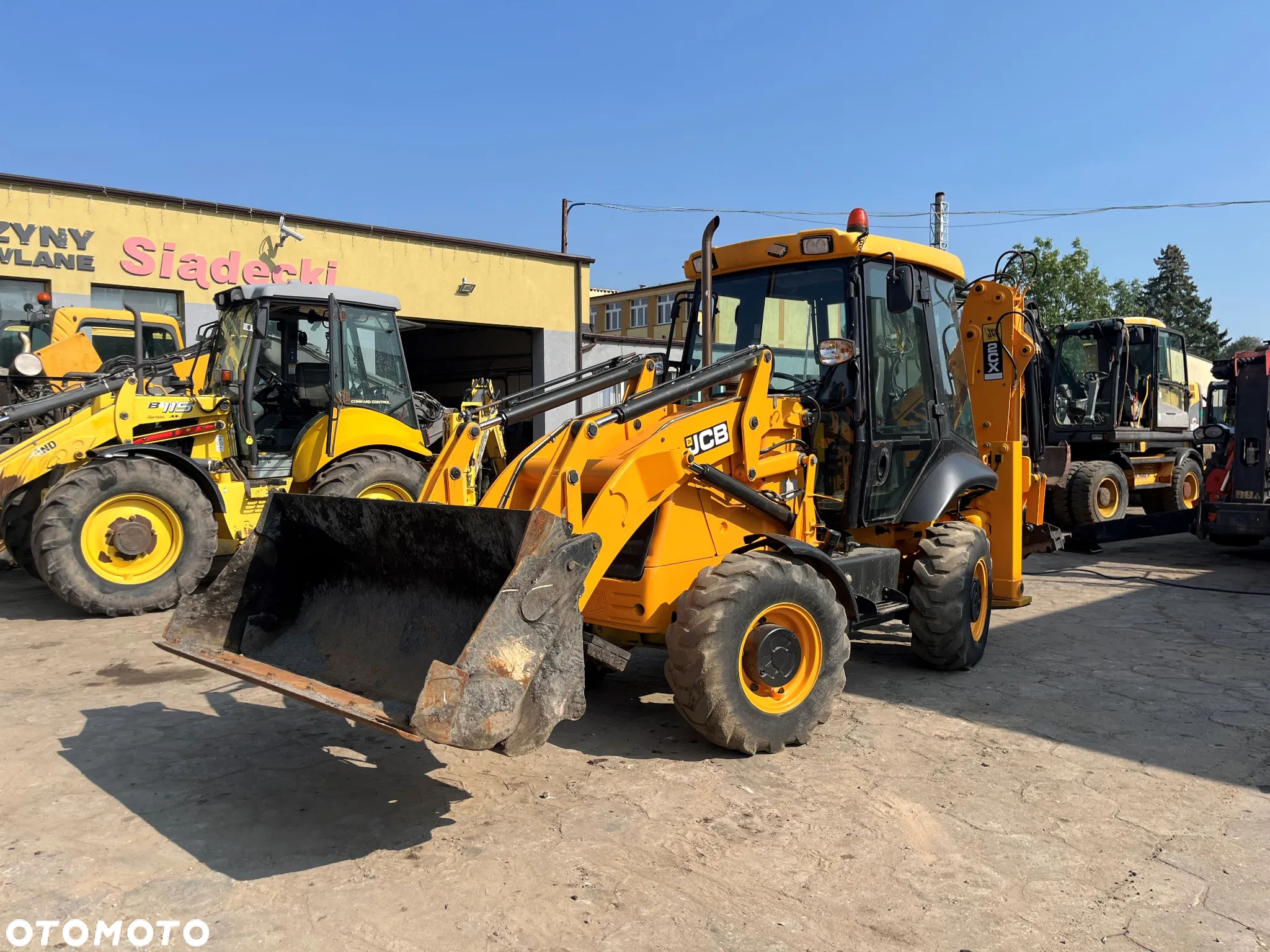 JCB 2CX - 2