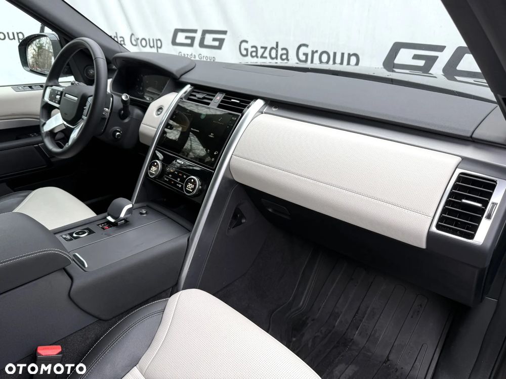 Land Rover Discovery D250 Dynamic SE - 4