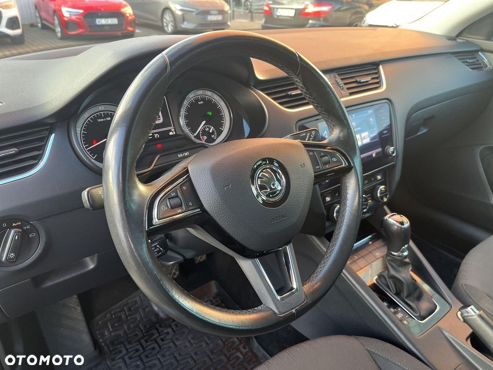 Skoda Octavia 1.5 TSI ACT Style DSG - 10