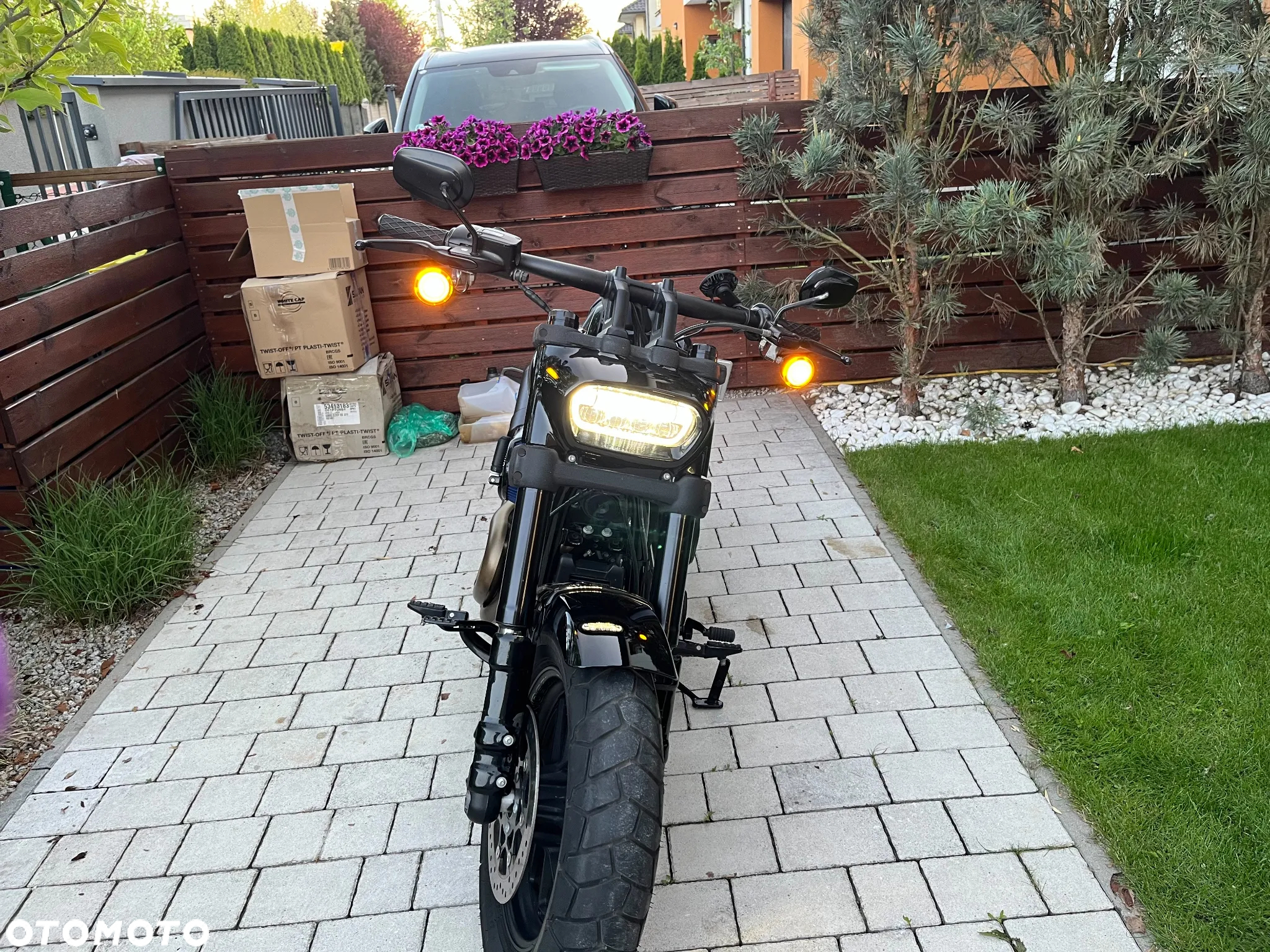 Harley-Davidson Softail Fat Bob - 16