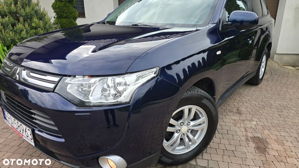 Mitsubishi Outlander - 3