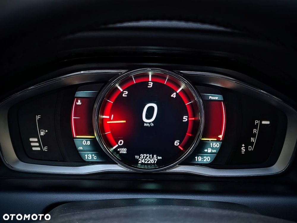Volvo XC 60 D4 Drive-E Momentum - 33
