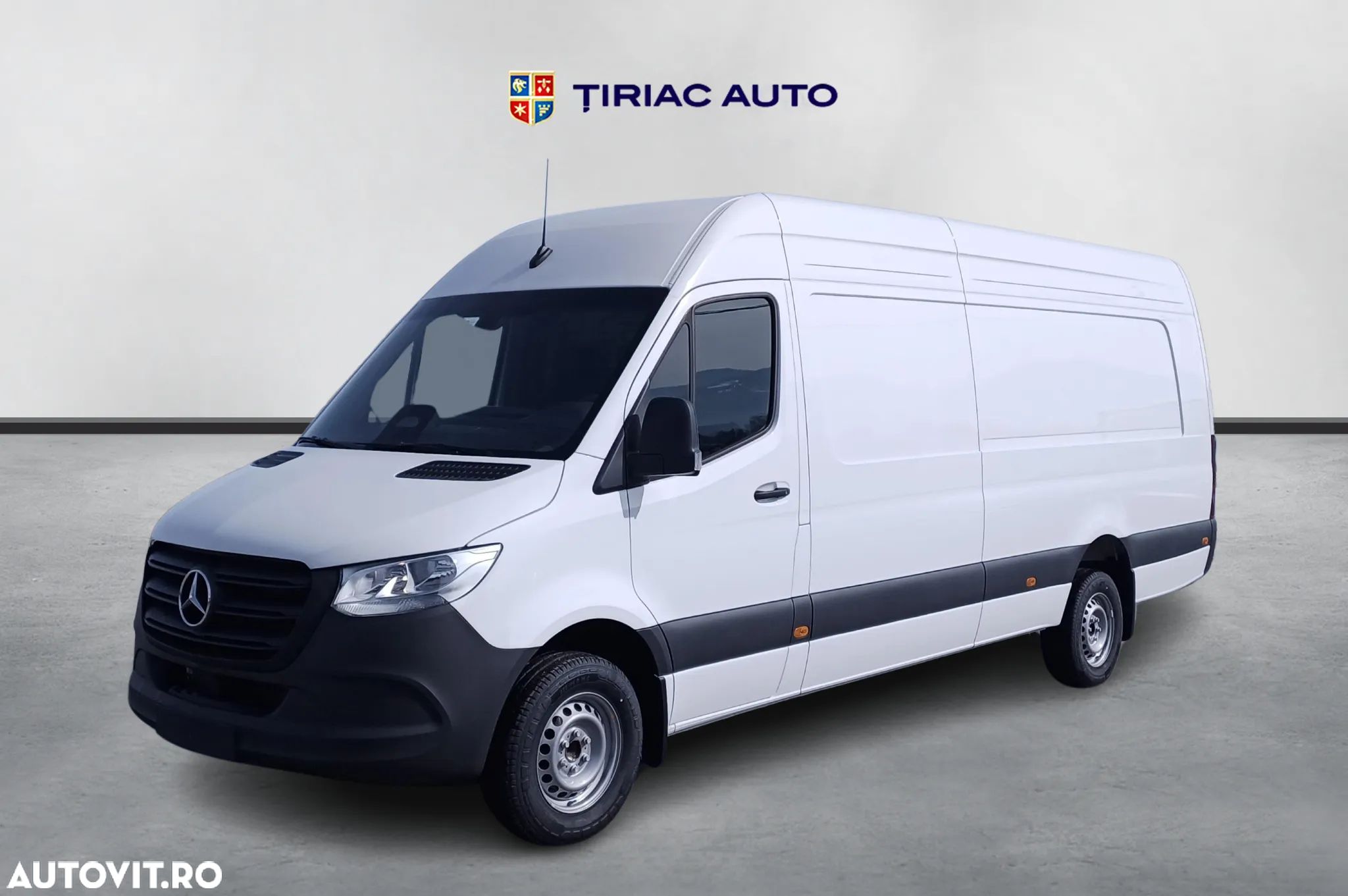 Mercedes-Benz Sprinter (907) 317 CDI furgon extra-lung PRO / RWD / 4325 - 1