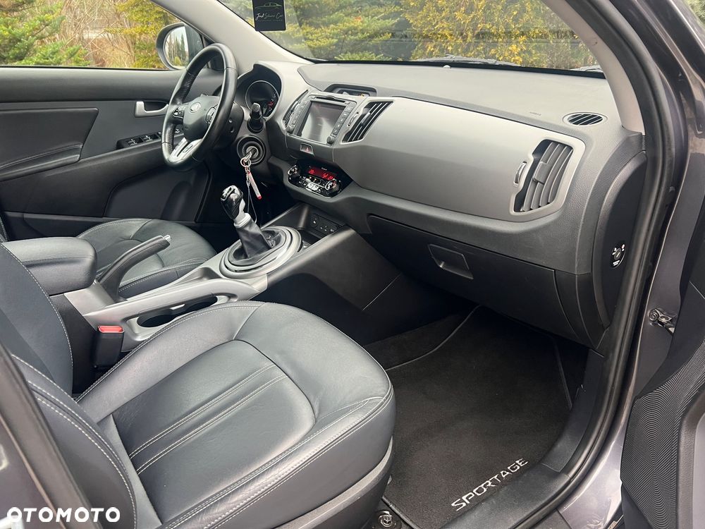 Kia Sportage 1.7 CRDI 2WD ISG Dream-Team Edition - 36