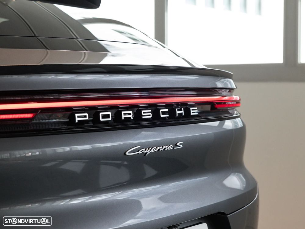 Porsche Cayenne Coupé S E-Hybrid - 15