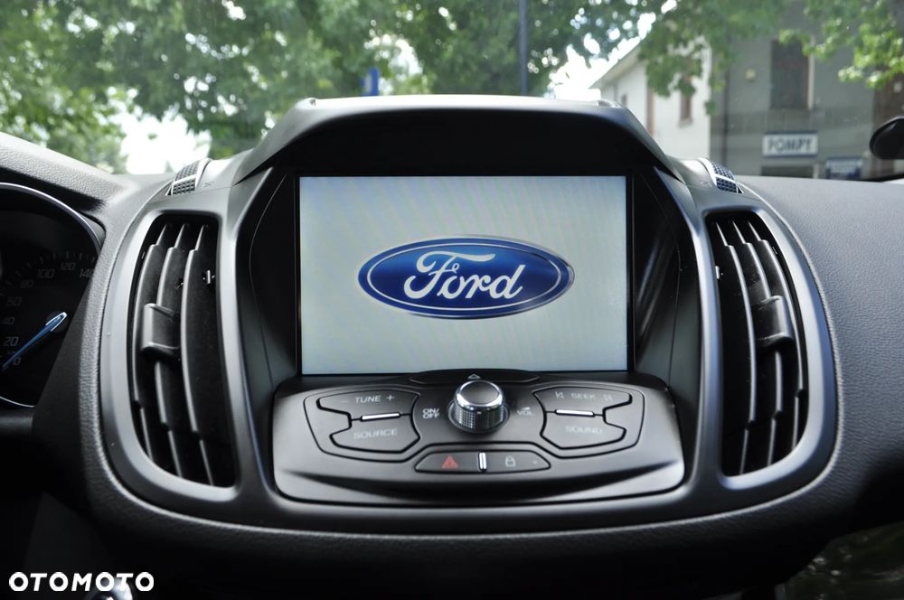 Ford Kuga - 13