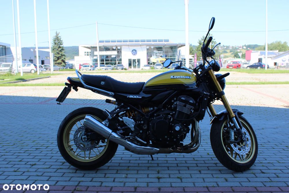 Kawasaki Z 900 RS - 4