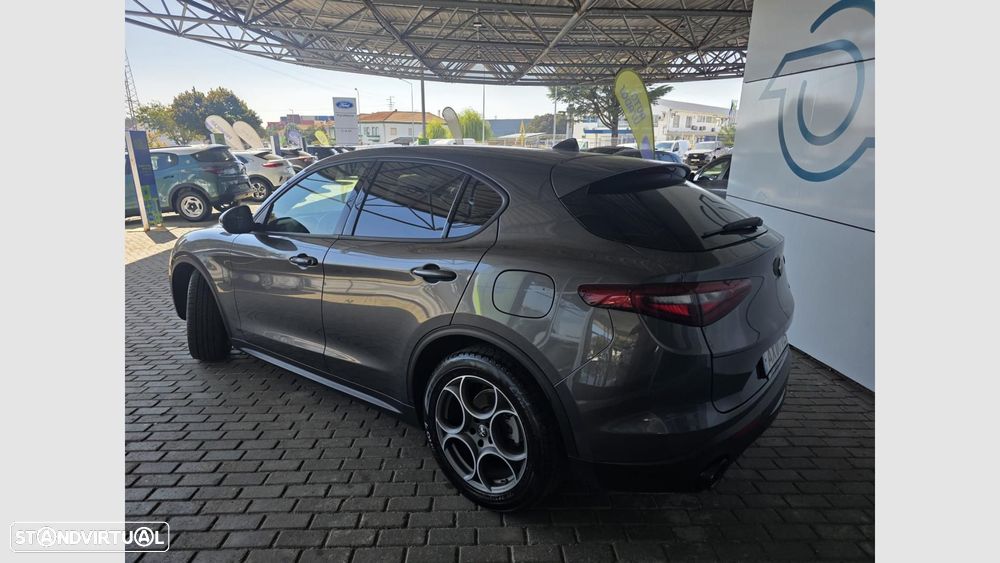 Alfa Romeo Stelvio 2.2 D Sprint AT8 - 9