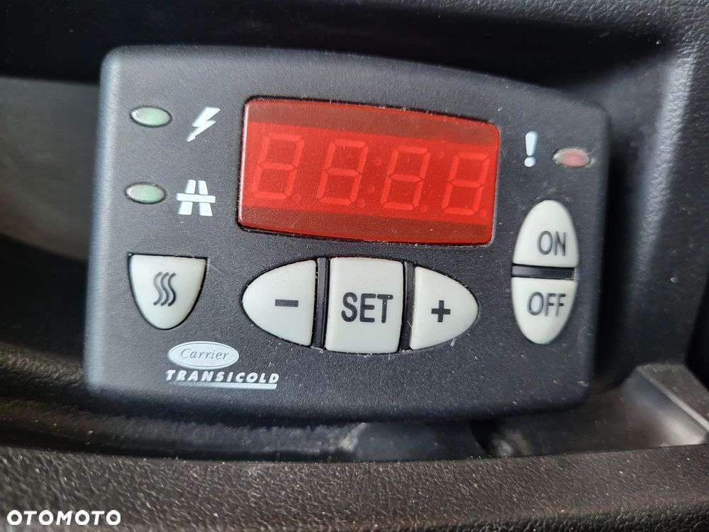 Fiat Ducato 2016r 2.3 JTD 130KM Izoterma Chłodnia Food Truck Sklep HAKI na mięso półki Mroźnia Agregat - 24