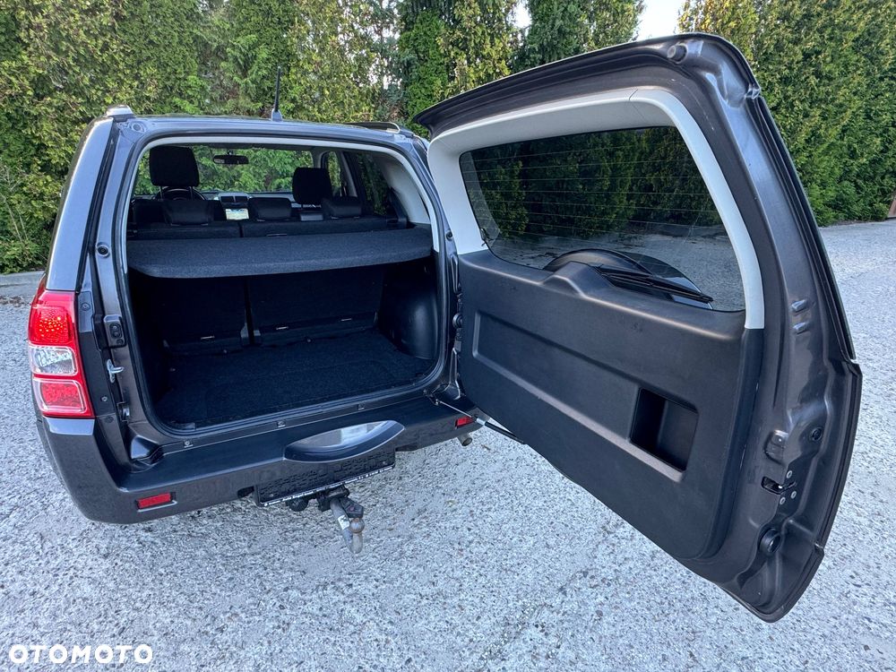 Suzuki Grand Vitara 1.9 DDiS Premium - 26
