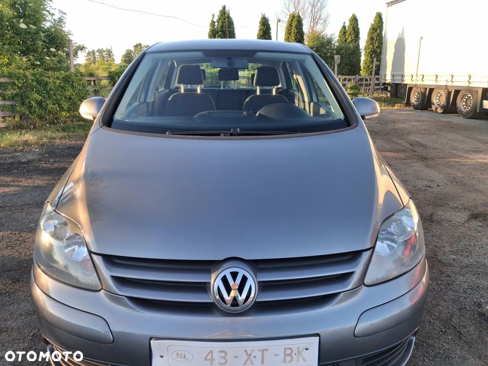 Volkswagen Golf Plus 1.9 TDI DSG Comfortline - 18
