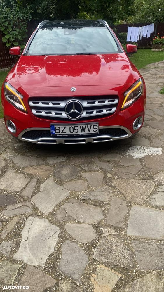 Mercedes-Benz GLA 220 d 4MATIC Aut. - 2