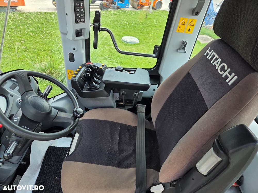 Hitachi ZW180-7, 2022, 3.650h, 13.294km rulati, CUPLA RAPIDA, cupa 3mc, Camera spate si laterale, cantar, gresare automata, Michelin 80% ok, consum mediu 8,9l/h, circ hidr suplm, masa operationala 18t,CA NOU-posibilitate leasing 4 ani-PROMOTIE 99.900 EUR+Tva - 34