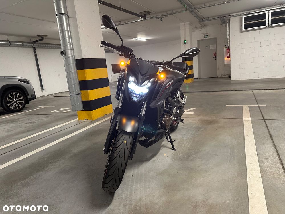 Honda CBF - 3